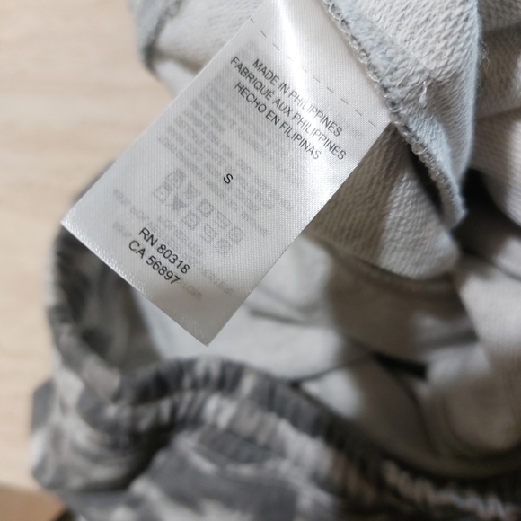 Lucky Brand Grey Leopard Print Small Drawstring Comfy Loungewer Sweat Shorts - Picture 10 of 12